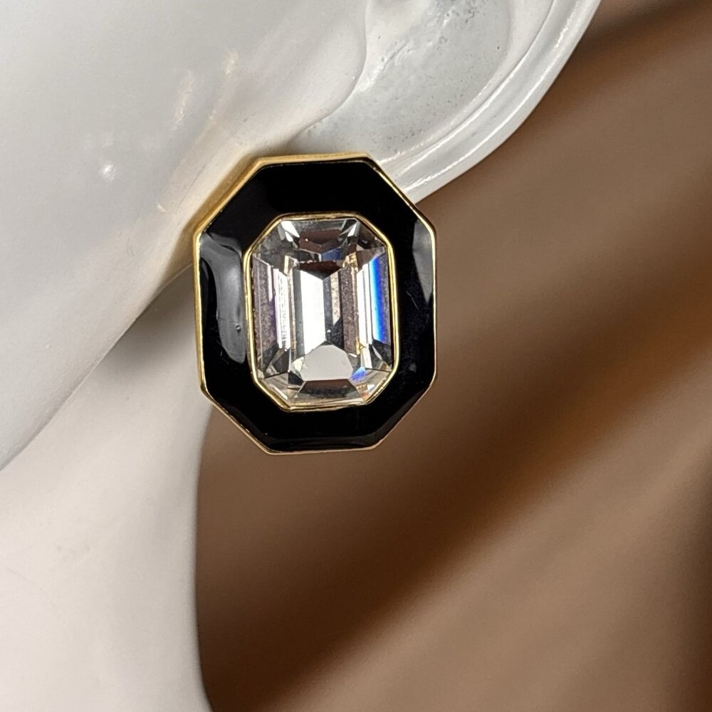 Vintage Goldtone Trifari 6 Sided Rhinestone Black Enamel Stud Pierced Earrings